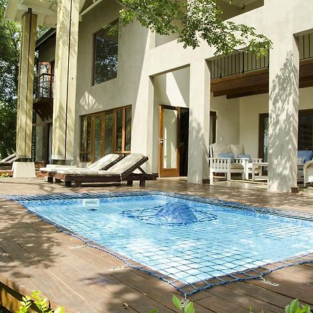 Villa Rostrata-on-Lake Hazyview Esterno foto