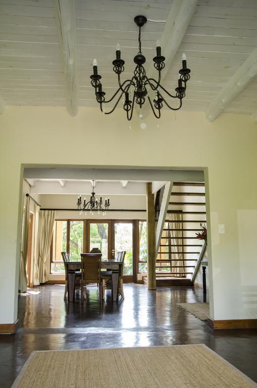 Villa Rostrata-on-Lake Hazyview Esterno foto